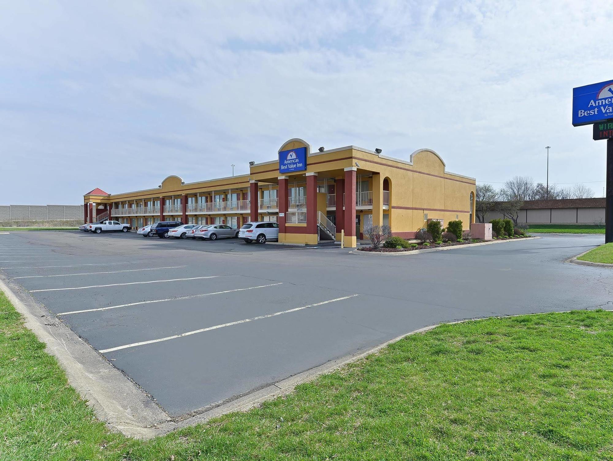 Red Roof Inn Indianapolis East Экстерьер фото